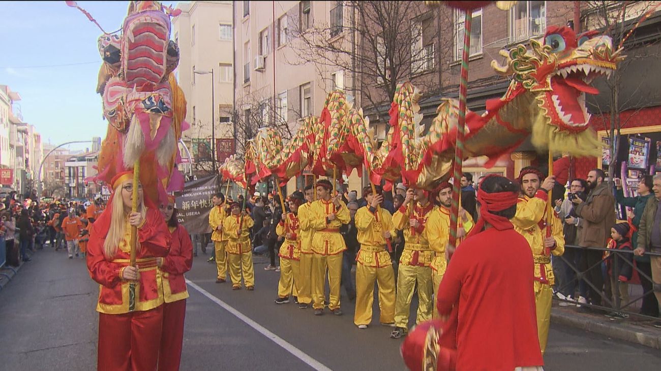 Usera celebra el Año Nuevo Chino más extraño