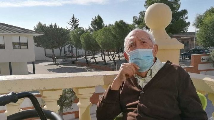 Los mayores, un año de sufrimiento y esperanza