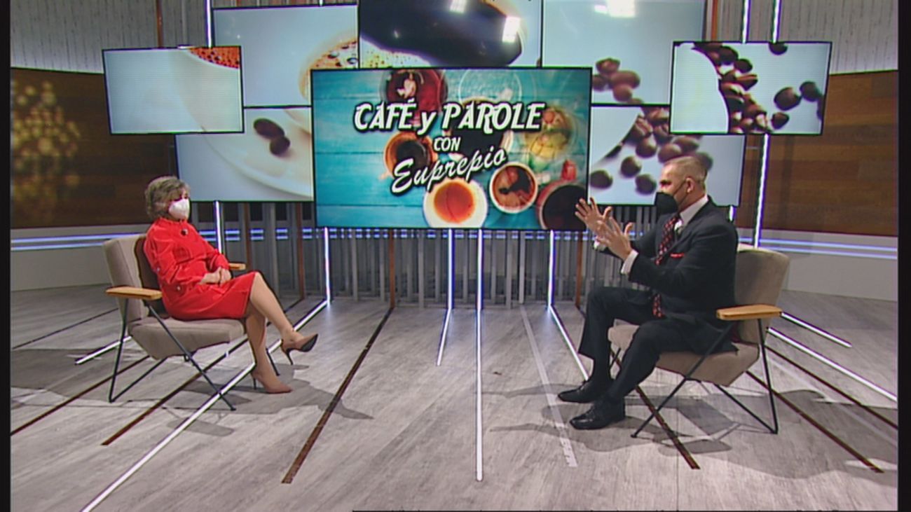 María Luisa Carcedo, exministra de Sanidad: “El virus ataca al cuerpo biológico y al cuerpo social”