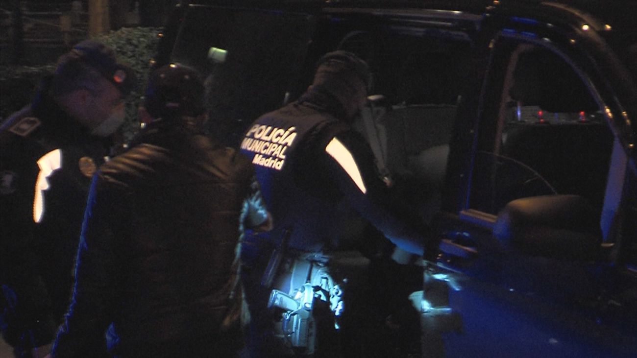 Agreden a un cámara de Madrid Directo, tras ser pillado pasado el toque de queda