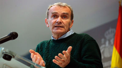 Fernando Simón no ve necesario por ahora vacunar en estadios