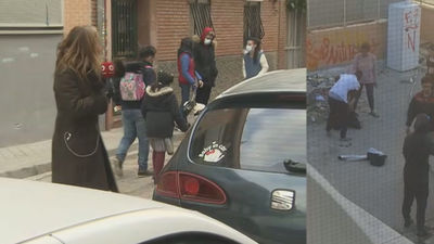 Miedo en un colegio de Carabanchel por los toxicómanos de un edificio okupado que intimidan a los niños