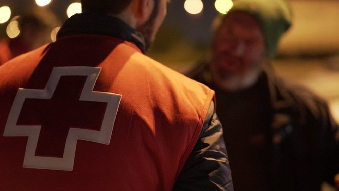 Más del 50% de las familias que atiende Cruz Roja debe elegir entre comprar comida o calentar la casa