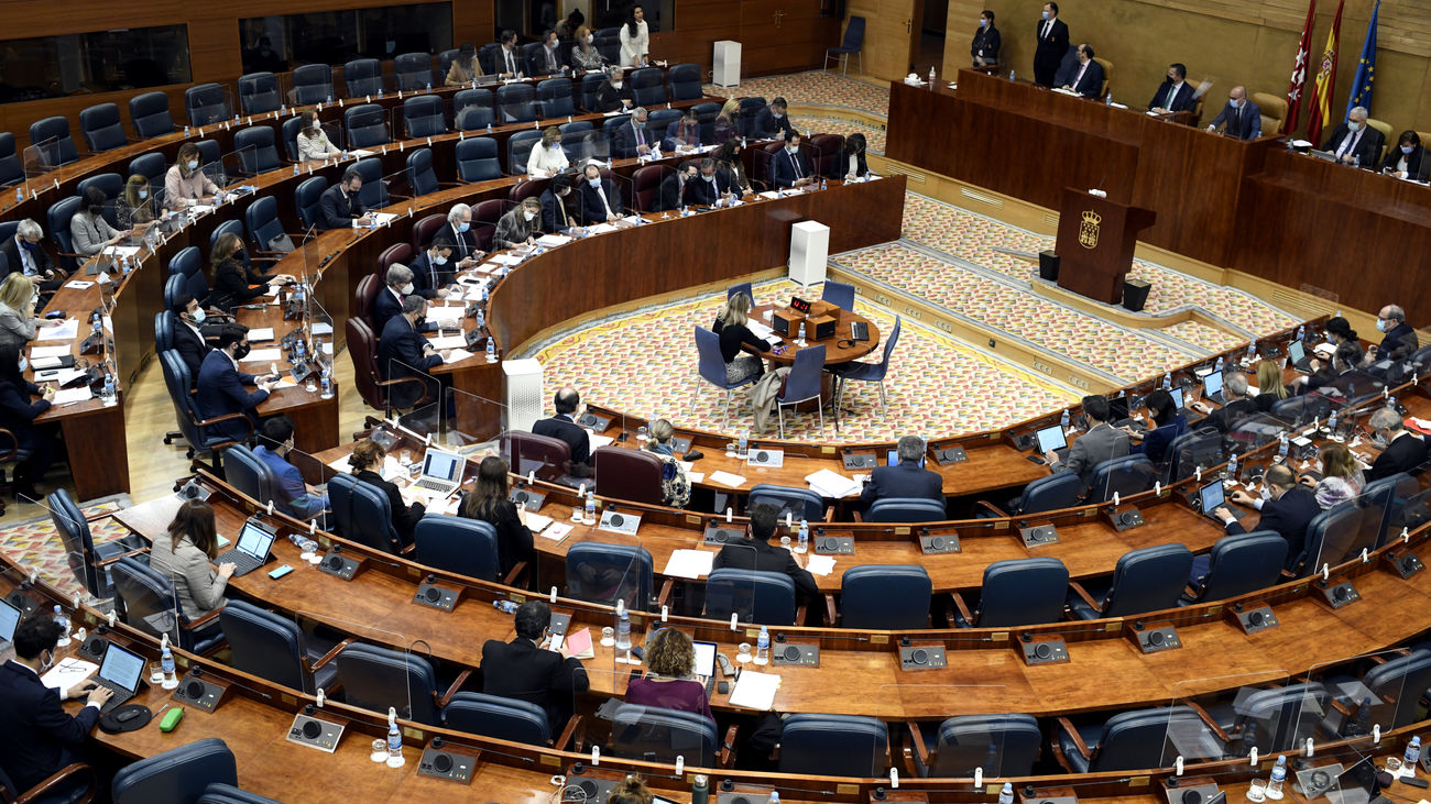 El PP celebra la absolución de Cifuentes, mientras que la oposición lo valora de distinta forma