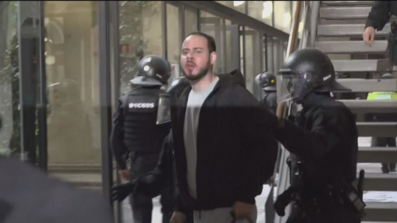 Los Mossos detienen a Pablo Hasel