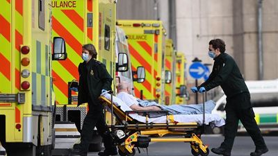 Reino Unido, primer país que infectará de coronavirus a personas sanas para probar fármacos antiCovid