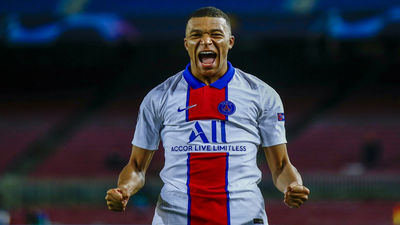 Mbappé, un huracán pasa por el Nou Camp