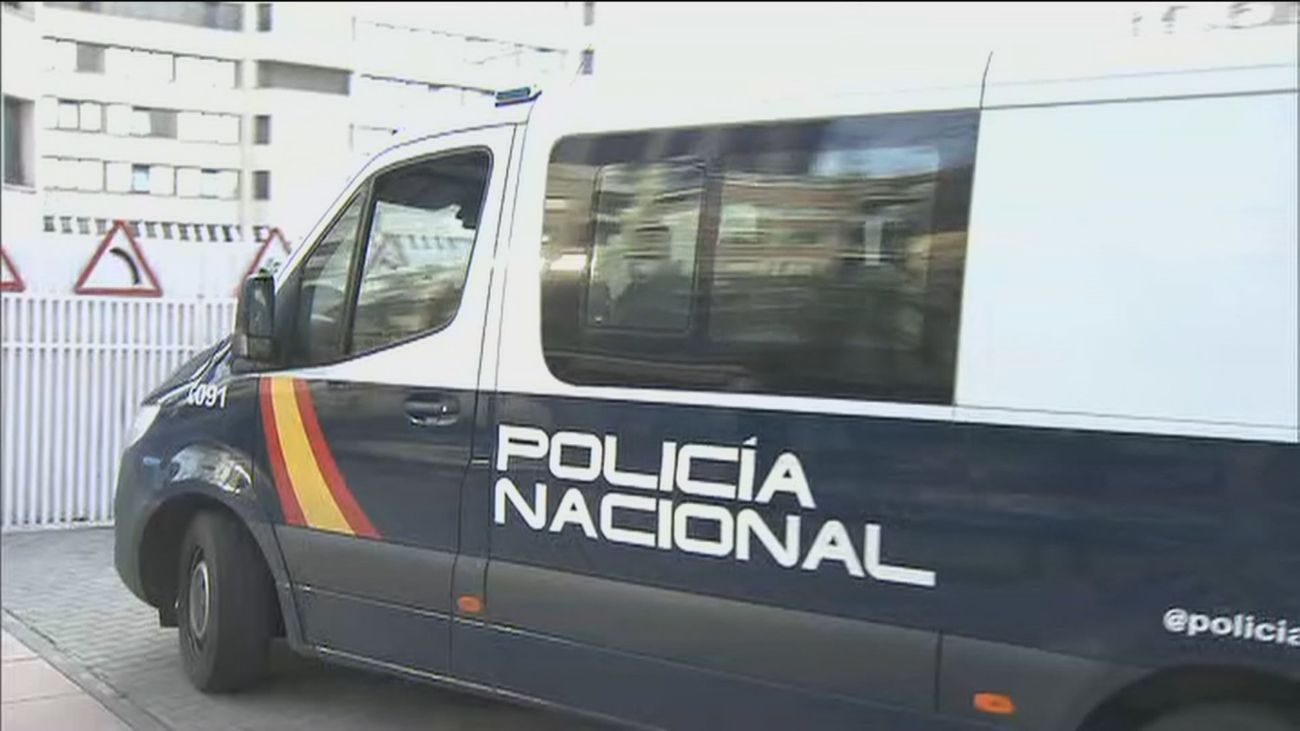 Furgón de la Policía Nacional