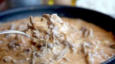 Así se prepara el Stroganoff imperial, el plato estrella de la cocina rusa