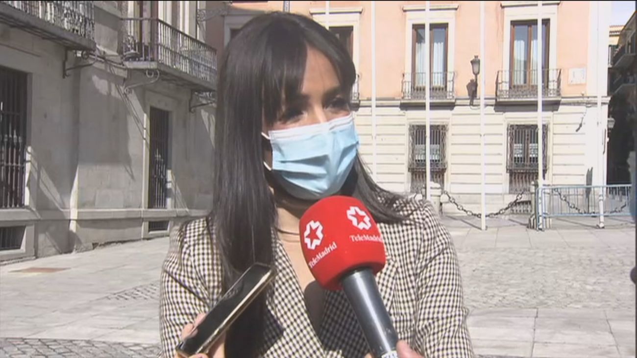 Villacís pide reivindicar el feminismo sin “hacinarnos”