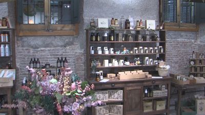 Abre la primera tienda física de cosméticos 'Mi Robotica' en la capital
