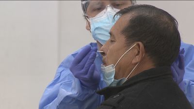 Madrid hará test de antígenos en tres nuevas zonas básicas esta semana