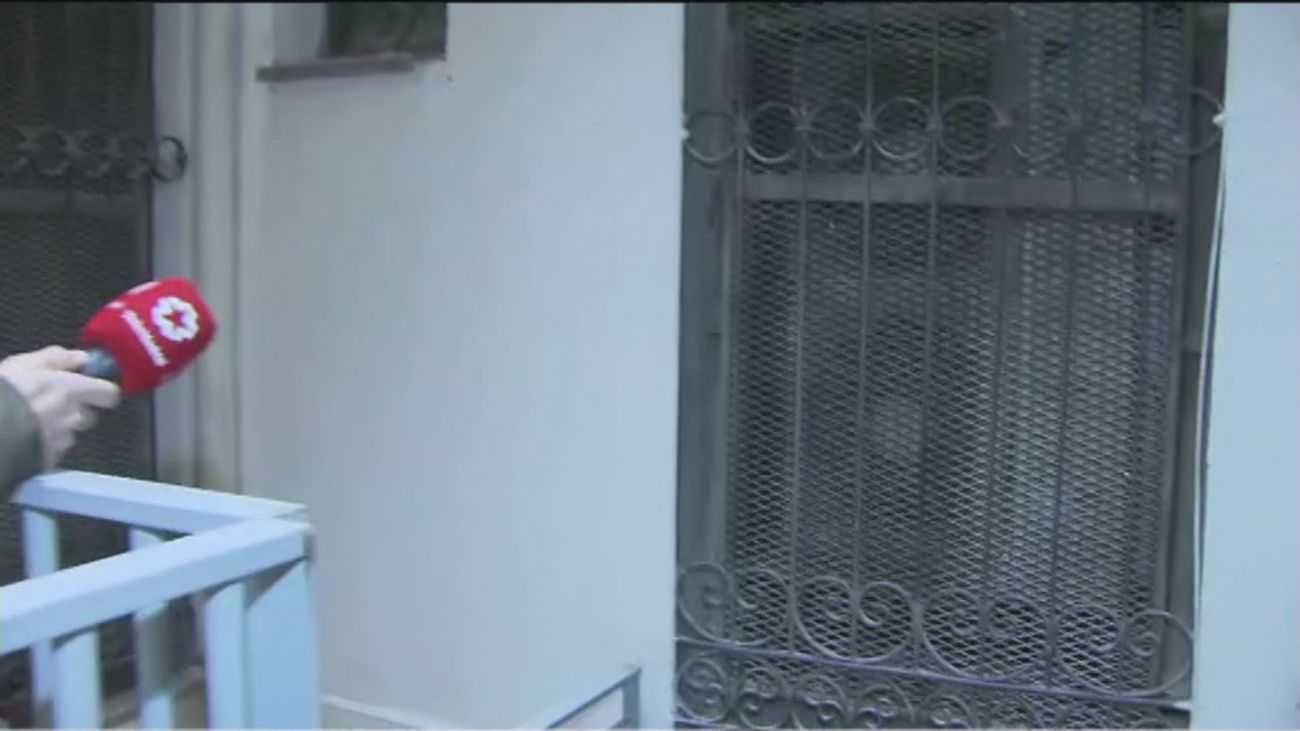 Dos años malviviendo en Chueca por el ruido y calor que desprende un aire acondicionado