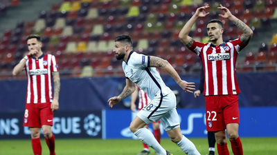 0-1. Giroud castiga a un conservador Atlético