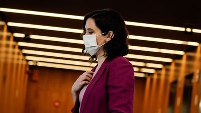 Ayuso propone que el salario mínimo esté exento de impuestos y cotizaciones