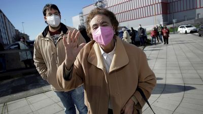 Los mayores vacunados podrán realizar salidas de las residencias sin limitaciones