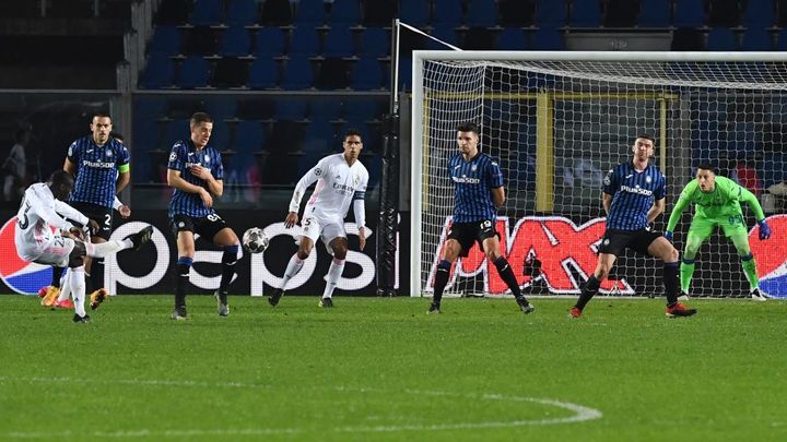 Mendy marca al Atalanta / Twitter