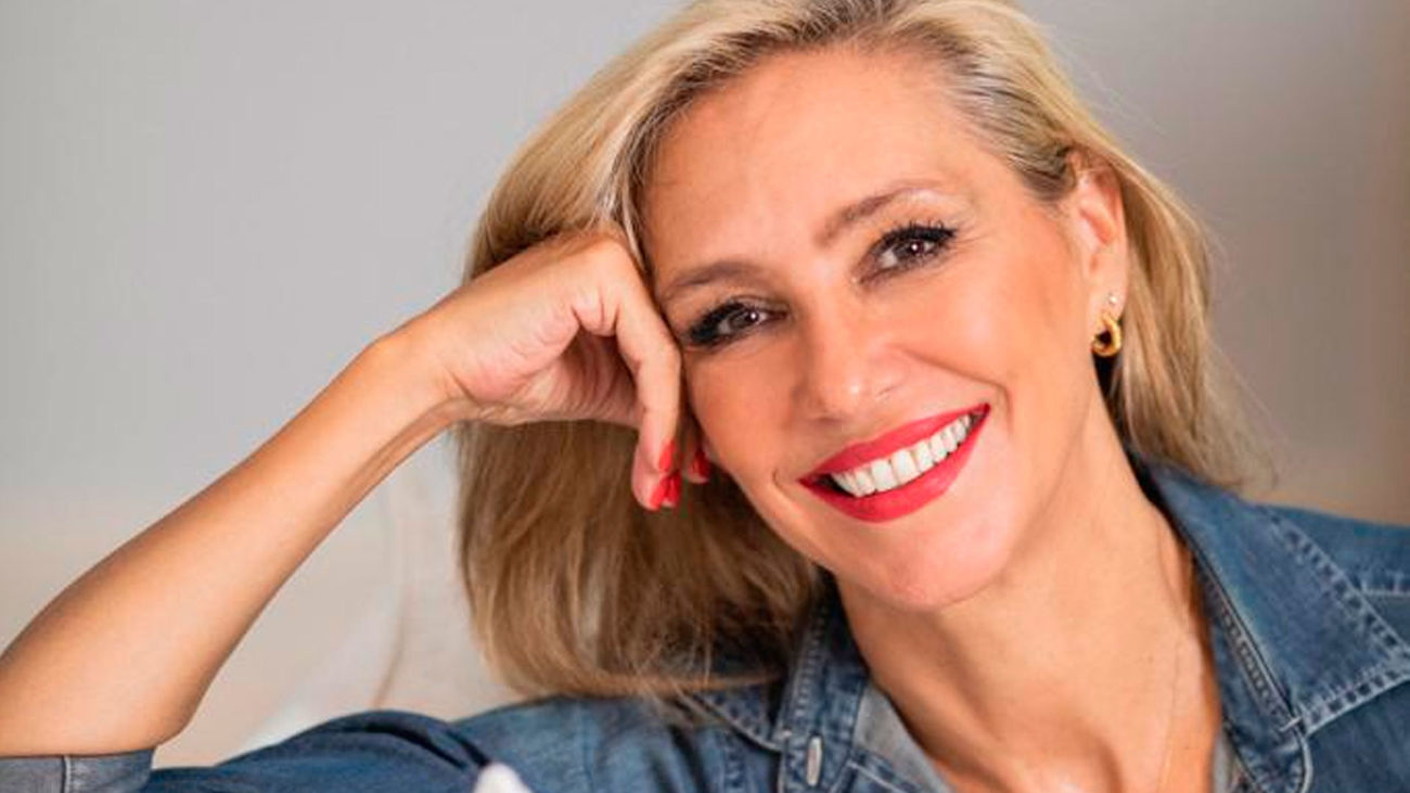 Marta Robles: "Si Isabel I no hubiera sido tan católica, habría sido feminista"