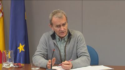 Fernando Simón "no da una", afirman los barones del PP