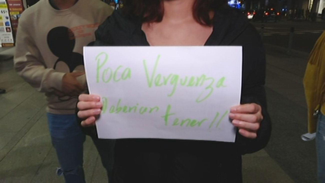 Un centenar de alumnos estafados por el cierre improvisto de su instituto