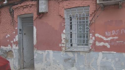 Realojados los 14 vecinos que vivían en la casa de Vallecas que  fotografió Robert Capa