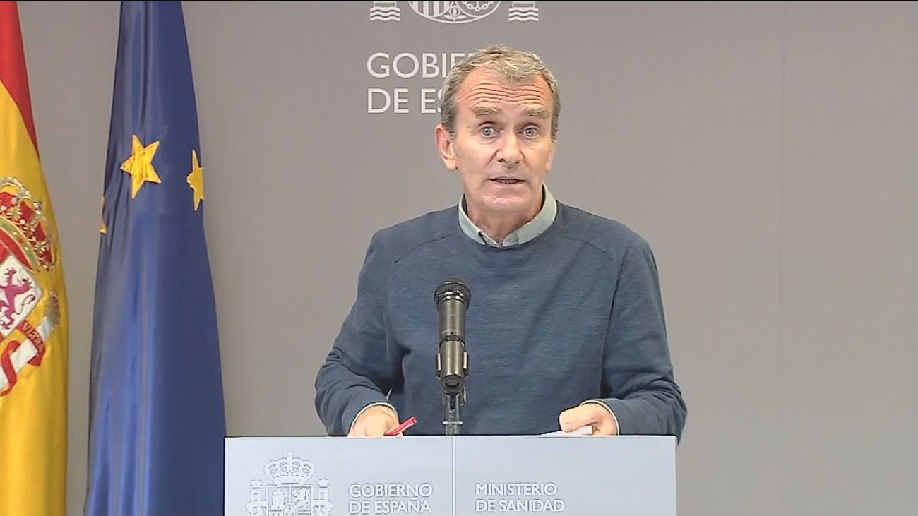 Simón rectifica y pide evitar manifestaciones que no permitan distancia de seguridad