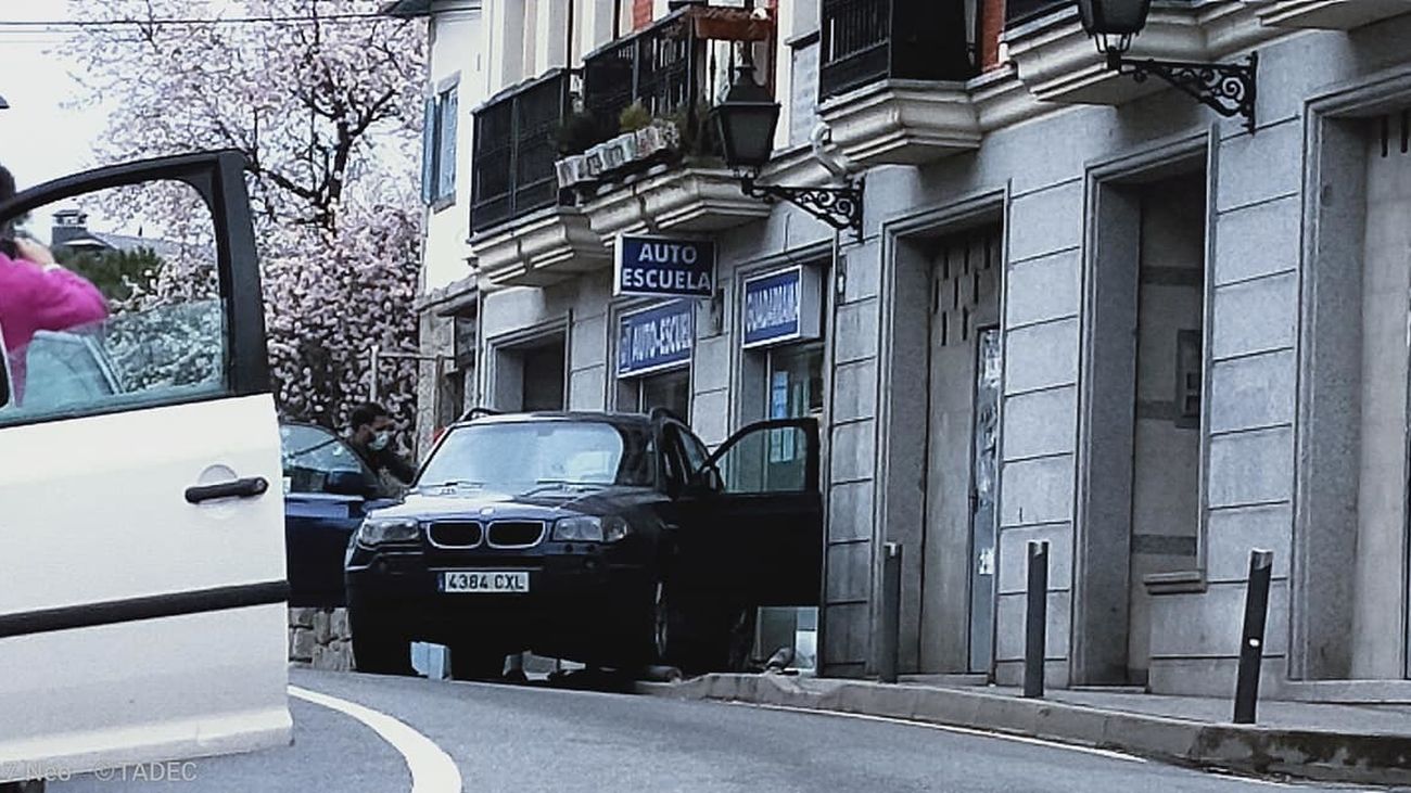 El conductor del BMW opuso resistencia a la Guardia Civil