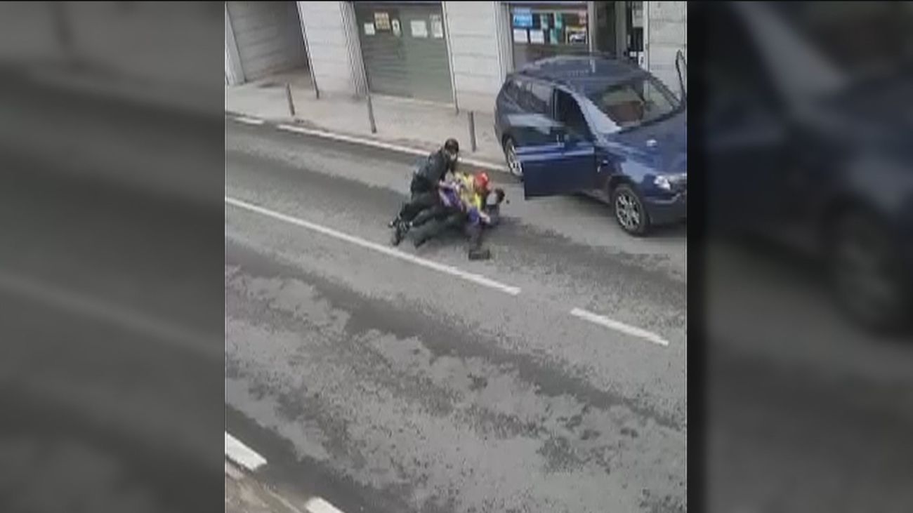 El conductor del vehículo que intentó atropellar a 2 guardias civiles en Colmenarejo era un exconvicto