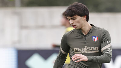 Joao Félix, operación de tobillo y listo para el inicio de la Liga