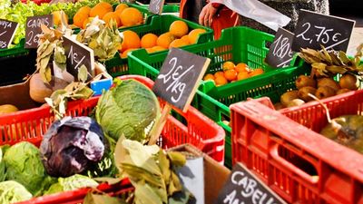 Rivas retoma sus tres mercadillos municipales, agrupados durante la pandemia