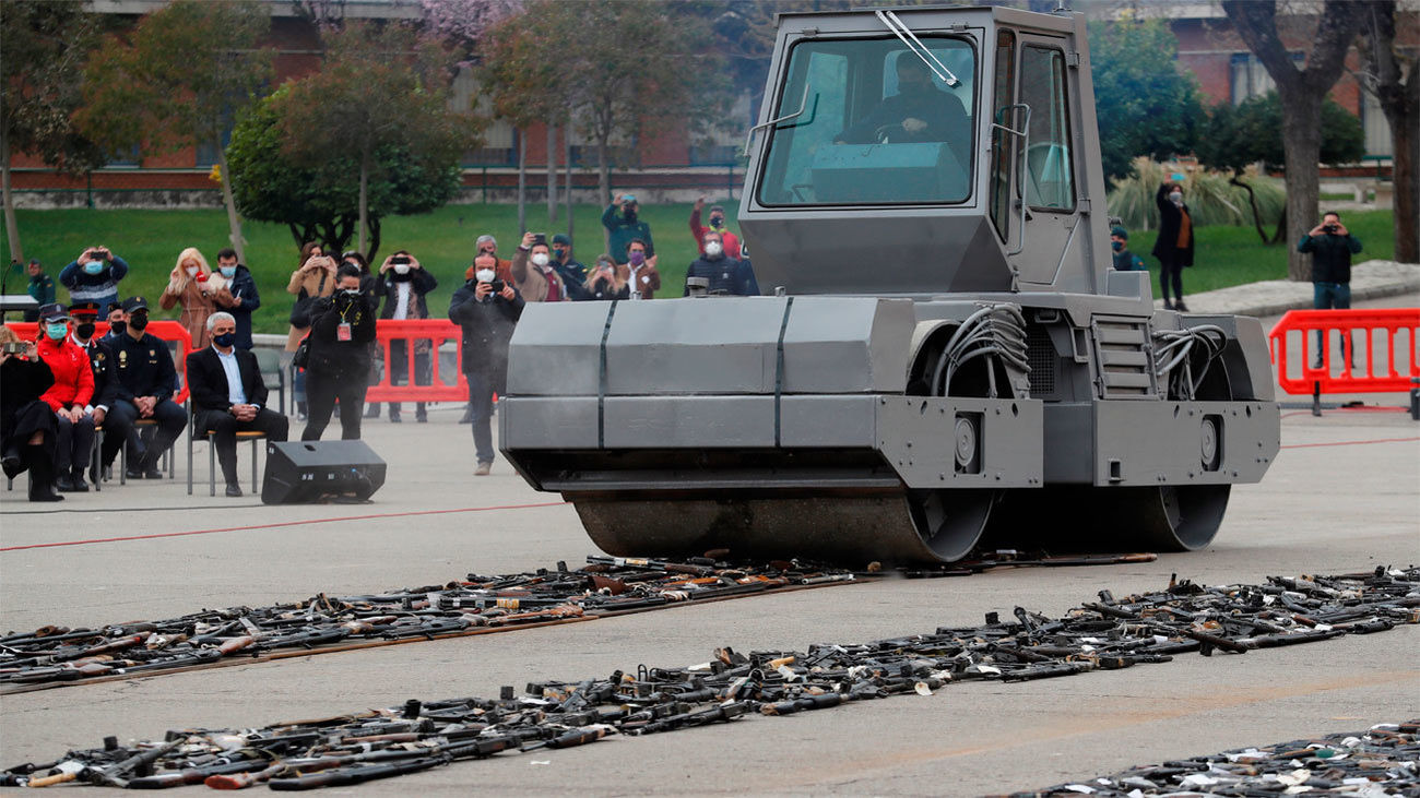 Simbólica destrucción en Madrid de 1.377 armas incautadas a ETA