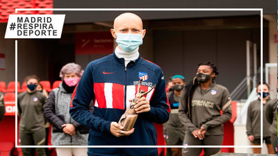 Virginia Torrecilla celebra su último día de quimioterapia