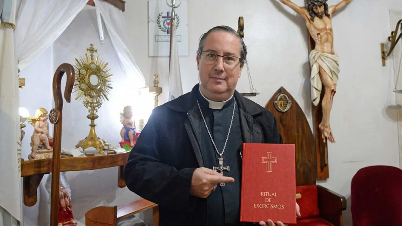 Entrevista con un exorcista: "He visto de todo en esta vida, salvo girar 360 grados una cabeza"