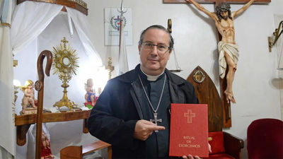 Entrevista con un exorcista: "He visto de todo en esta vida, salvo girar 360 grados una cabeza"