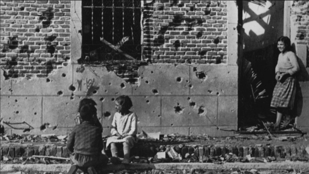 Adiós a Peironcely 10, sus últimos inquilinos han sido realojados esta mañana