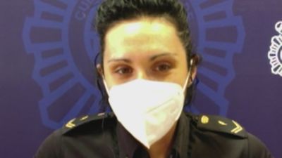 La agente que salvó la vida a la bebé de Parla atragantada con un regaliz: “le hicimos la maniobra de Heimlich y lo pudo expulsar”