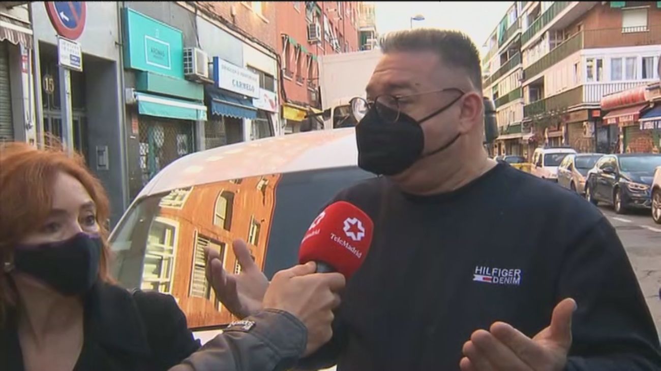 Vecinos y comerciantes en contra de que peatonalicen la calle Boltaña en Canillejas