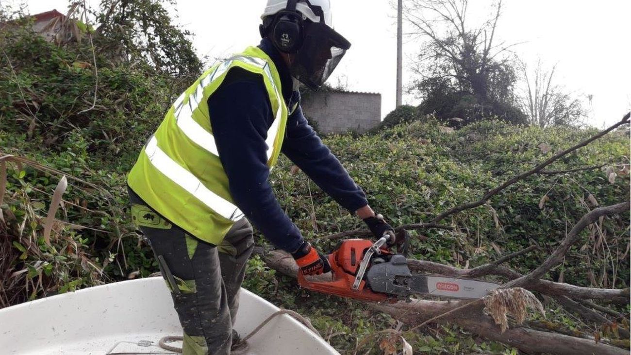 Filomena sigue dando trabajo, ahora en el río Tajo a su paso por Aranjuez