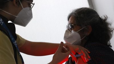 España confirma que ha administrado el lote de AstraZeneca investigado, pero no tomará medidas extra