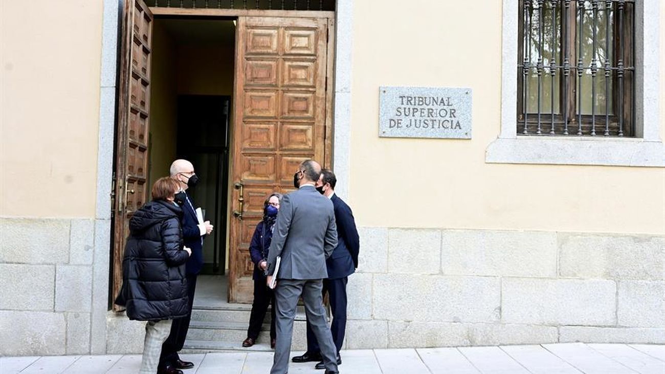 Así es el recurso para frenar las elecciones presentado ante el TSJM, que deberá decidir antes del martes