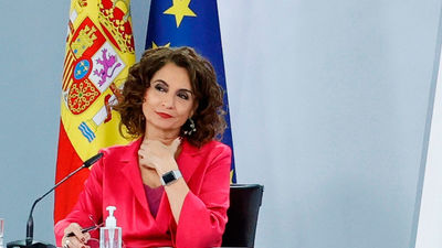 Montero reconoce que el "vértigo político" requiere un constante “minuto y resultado”