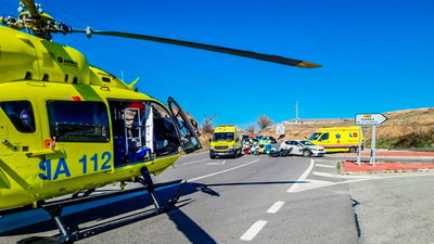 Un motorista herido de gravedad al  chocar con un coche en Loeches