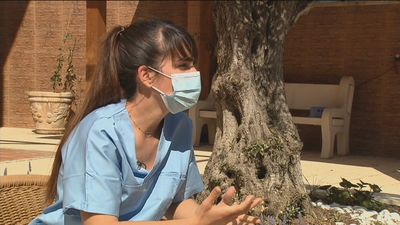 Sandra, directora del centro La Edad de Oro: "En febrero, ya no podía adquirrir material de protección"