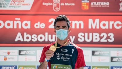 Diego García Carrera celebra en Onda Madrid el campeonato de España de marcha