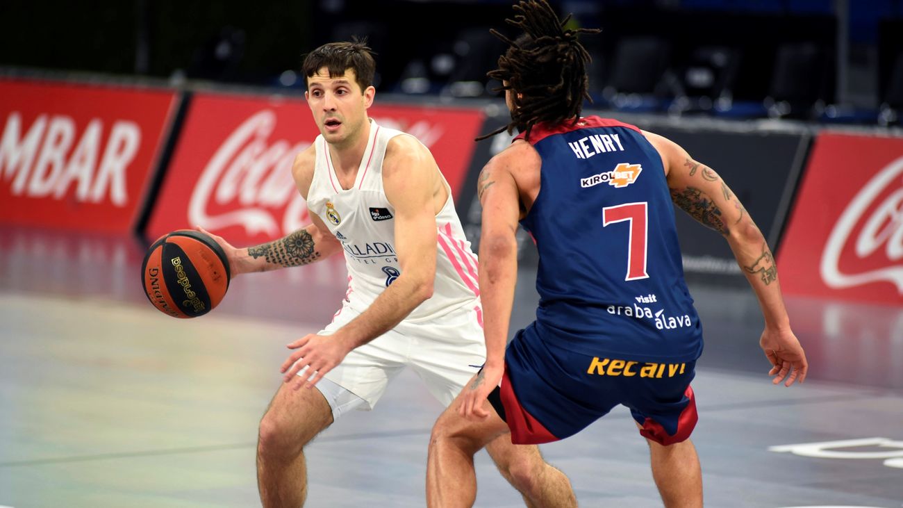 Alocén ante el Baskonia