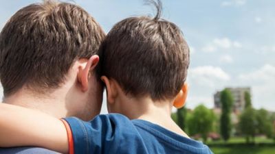 Dos menores llevan 7 meses sin ver a su padre por culpa de las medidas covid