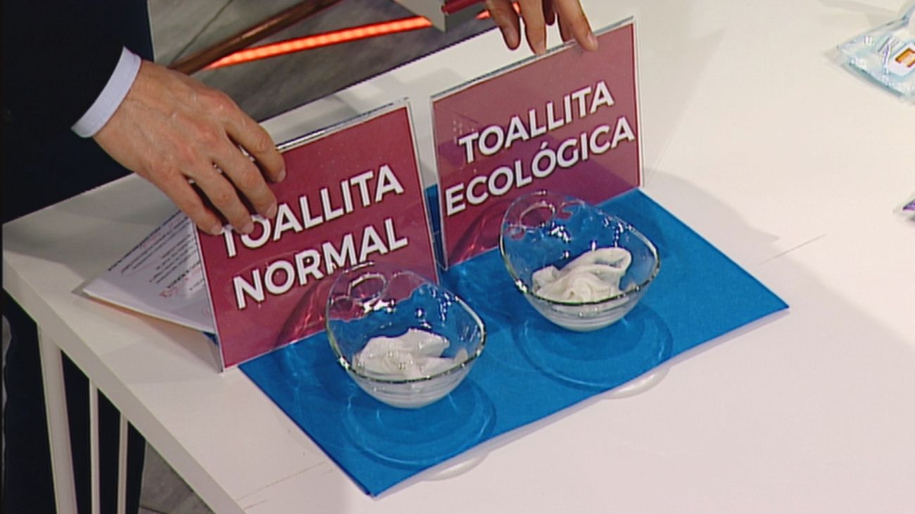 Te explicamos por qué no deberías tirar las toallitas higiénicas al váter