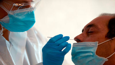 España registra 4.962 nuevos casos de Covid-19 y 141 muertes