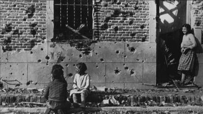 Peironcely 10 y la foto de Robert Capa, en la PAU de Madrid