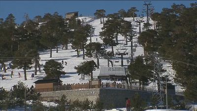 La estación de esquí de Navacerrada pide dos años más y no desmantelar en octubre